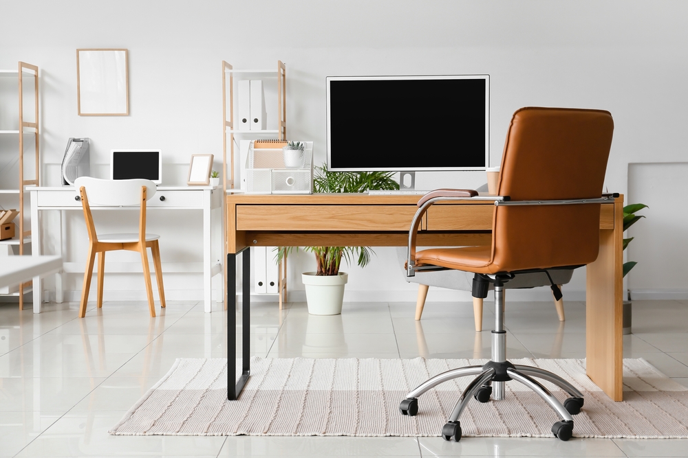 Effective Ways To Choose An Office Desk For Home Office